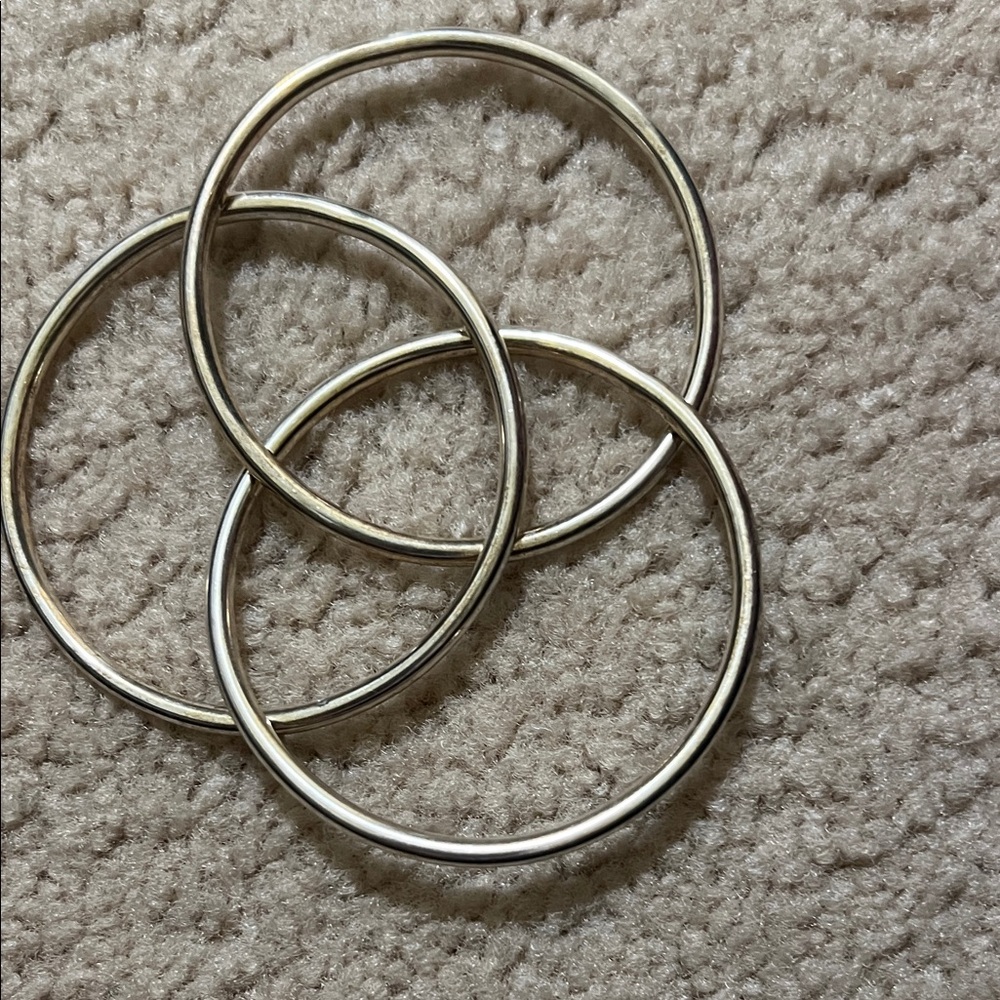 Elegant Lot of Silver Bangle Sets - Picture 3 of 8